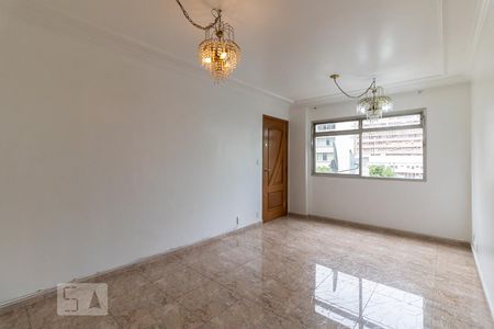 Apartamento à venda com 75m², 2 quartos e 1 vaga Apartamento à venda com 75m², 2 quartos e 1 vagaSala