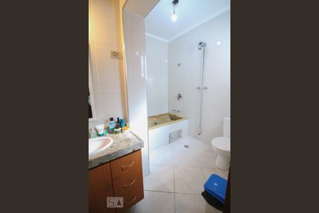 Casa à venda com 150m², 4 quartos e 2 vagasbanheiro social