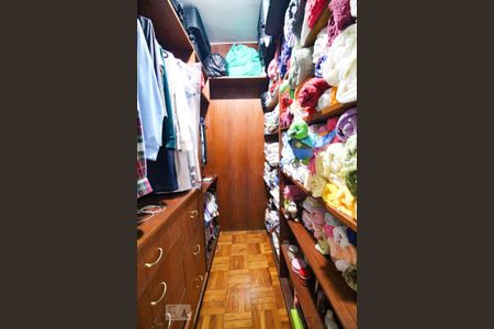 Casa à venda com 150m², 4 quartos e 2 vagascloset quarto 4