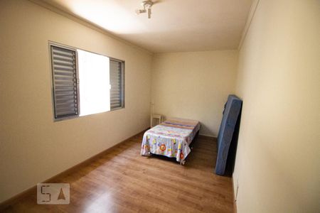 Casa de condomínio à venda com 187m², 3 quartos e 2 vagas Casa de condomínio à venda com 187m², 3 quartos e 2 vagasQuarto 2