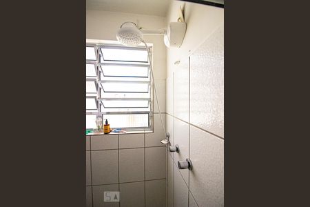 Casa de condomínio à venda com 187m², 3 quartos e 2 vagas Casa de condomínio à venda com 187m², 3 quartos e 2 vagasBanheiro da Suíte