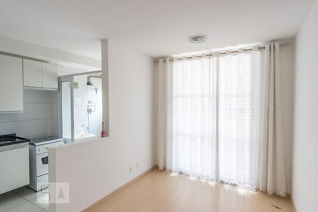 Sala de apartamento para alugar com 2 quartos, 45m² em Quinta da Paineira, São Paulo