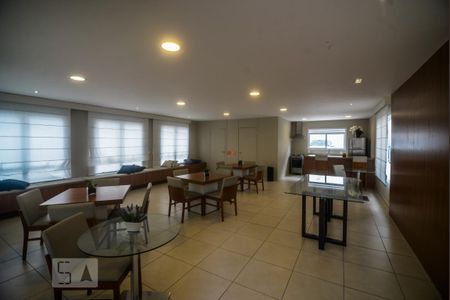 Apartamento para alugar com 45m², 2 quartos e 1 vaga Apartamento para alugar com 45m², 2 quartos e 1 vagaÁrea comum - Salão de festas