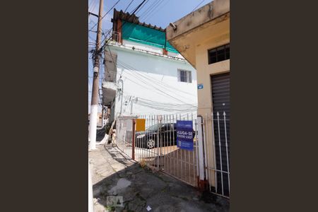 Casa para alugar com 40m², 1 quarto e sem vaga Casa para alugar com 40m², 1 quarto e sem vagaFachada