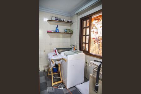 Casa à venda com 245m², 3 quartos e 4 vagasLavanderia