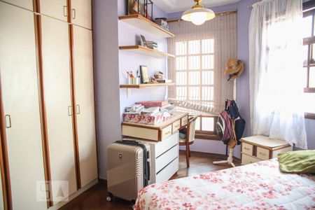 Casa à venda com 245m², 3 quartos e 4 vagasSuíte 1