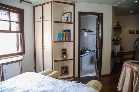 Casa à venda com 245m², 3 quartos e 4 vagasSuíte master