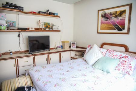 Casa à venda com 245m², 3 quartos e 4 vagasSuíte master