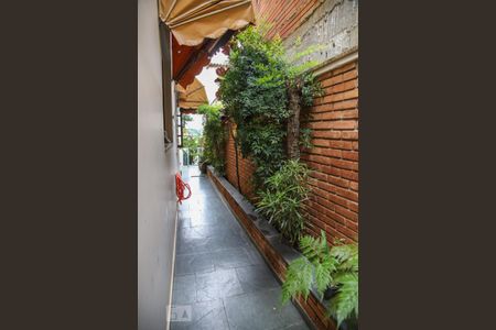 Casa à venda com 245m², 3 quartos e 4 vagasQuintal