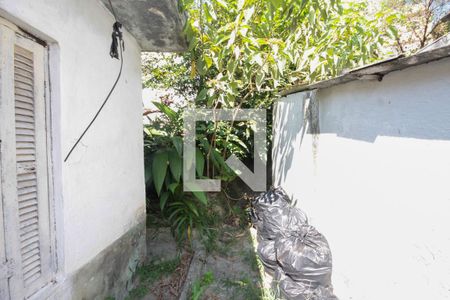 Casa à venda com 303m², 3 quartos e sem vagaCorredor externo