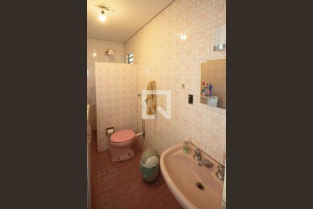 Casa à venda com 303m², 3 quartos e sem vagaBanheiro