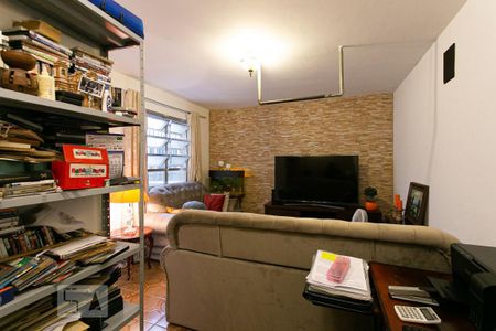 Casa à venda com 195m², 4 quartos e 2 vagas Casa à venda com 195m², 4 quartos e 2 vagasEscritório