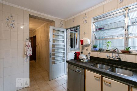 Casa à venda com 195m², 4 quartos e 2 vagas Casa à venda com 195m², 4 quartos e 2 vagasCozinha