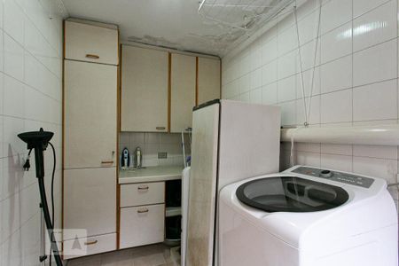 Casa à venda com 195m², 4 quartos e 2 vagas Casa à venda com 195m², 4 quartos e 2 vagasÁrea de Serviço