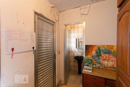 Casa à venda com 195m², 4 quartos e 2 vagas Casa à venda com 195m², 4 quartos e 2 vagasQuarto de Serviço