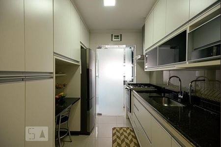 Apartamento à venda com 74m², 2 quartos e 1 vagaCozinha
