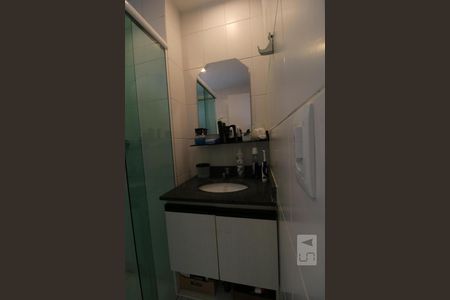 Apartamento para alugar com 65m², 2 quartos e 2 vagasBanheiro