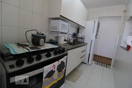 Apartamento para alugar com 65m², 2 quartos e 2 vagasCozinha