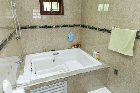 Casa à venda com 200m², 4 quartos e 3 vagasBanheiro da Suíte