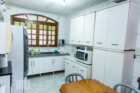Casa à venda com 200m², 4 quartos e 3 vagasCozinha