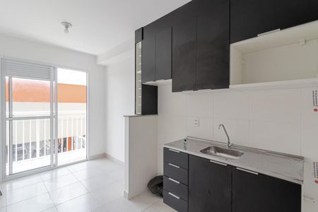 Sala - Cozinha  de kitnet/studio para alugar com 1 quarto, 28m² em Cambuci, São Paulo
