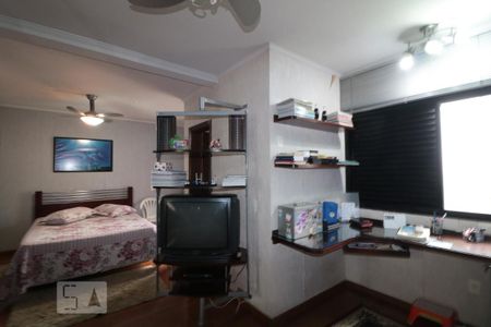 Apartamento à venda com 185m², 4 quartos e 3 vagasSuite 2