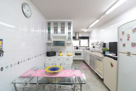 Apartamento à venda com 185m², 4 quartos e 3 vagasCozinha