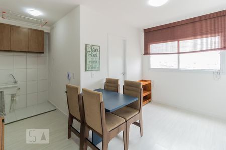 Sala de apartamento para alugar com 2 quartos, 34m² em Vila Pierina, São Paulo