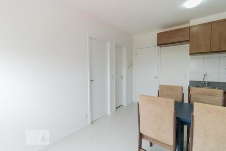 Sala de apartamento para alugar com 2 quartos, 34m² em Vila Pierina, São Paulo