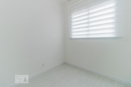 Quarto 1 de apartamento para alugar com 2 quartos, 34m² em Vila Pierina, São Paulo