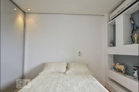 Apartamento à venda com 240m², 5 quartos e 4 vagasSuíte 03