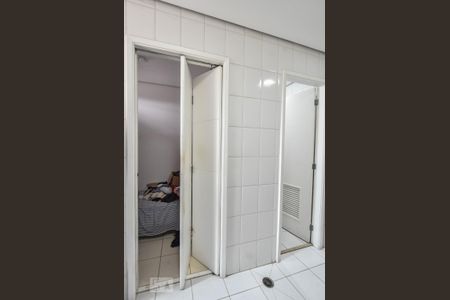 Apartamento à venda com 240m², 5 quartos e 4 vagasLavanderia 