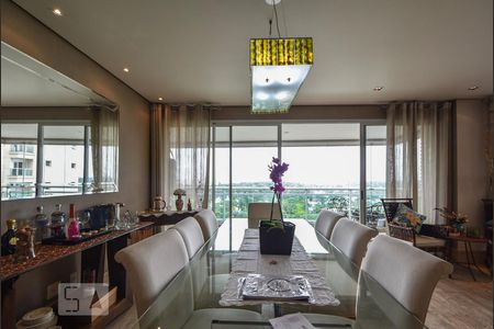 Apartamento à venda com 240m², 5 quartos e 4 vagasSala de Jantar