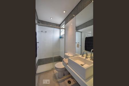 Apartamento à venda com 240m², 5 quartos e 4 vagasBanheiro Suíte 03