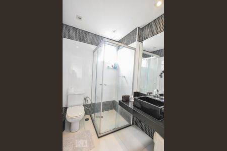 Apartamento à venda com 240m², 5 quartos e 4 vagasBanheiro Suíte 04