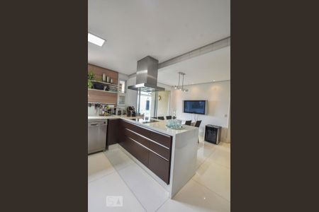 Apartamento à venda com 240m², 5 quartos e 4 vagasCozinha