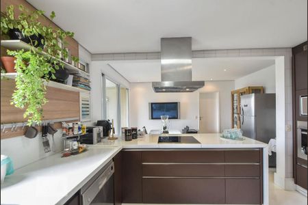 Apartamento à venda com 240m², 5 quartos e 4 vagasCozinha