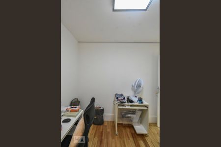 Apartamento à venda com 240m², 5 quartos e 4 vagasHome Office