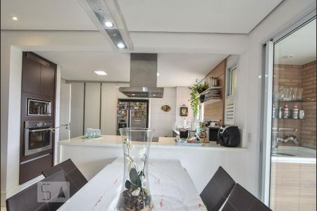 Apartamento à venda com 240m², 5 quartos e 4 vagasCozinha