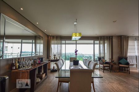 Apartamento à venda com 240m², 5 quartos e 4 vagasSala de Jantar