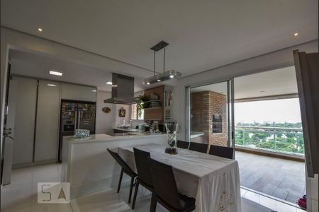 Apartamento à venda com 240m², 5 quartos e 4 vagasCopa 