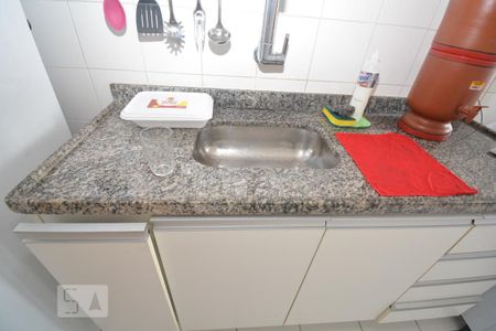 Apartamento à venda com 62m², 2 quartos e 1 vagaCozinha e Área de Serviço - Armários