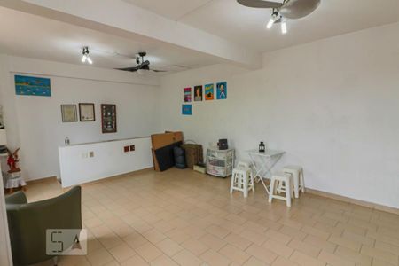 Casa à venda com 150m², 3 quartos e 3 vagas Casa à venda com 150m², 3 quartos e 3 vagasSalão Area de Lazer