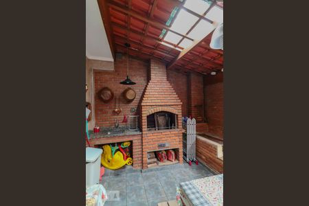 Casa à venda com 150m², 3 quartos e 3 vagas Casa à venda com 150m², 3 quartos e 3 vagasLavanderia / Area de Lazer