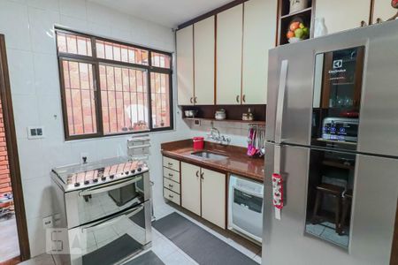 Casa à venda com 150m², 3 quartos e 3 vagas Casa à venda com 150m², 3 quartos e 3 vagasCozinha