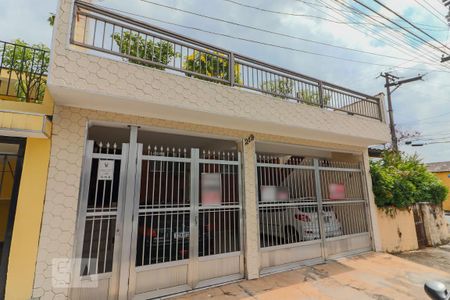 Casa à venda com 150m², 3 quartos e 3 vagas Casa à venda com 150m², 3 quartos e 3 vagasFachada Casa