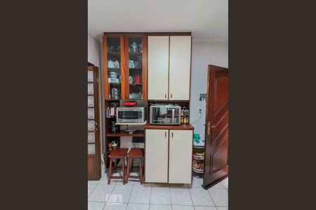 Casa à venda com 150m², 3 quartos e 3 vagas Casa à venda com 150m², 3 quartos e 3 vagasCozinha