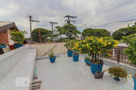 Casa à venda com 150m², 3 quartos e 3 vagas Casa à venda com 150m², 3 quartos e 3 vagasQuintal