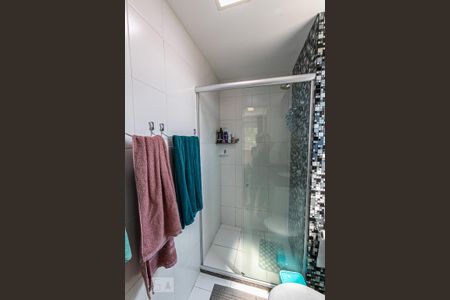 Apartamento à venda com 71m², 3 quartos e 1 vagaBanheiro do Quarto 2