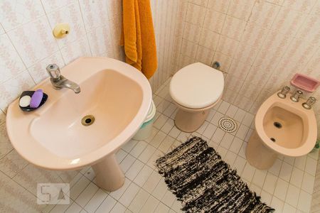 Casa para alugar com 200m², 2 quartos e 3 vagas Casa para alugar com 200m², 2 quartos e 3 vagasBanheiro - Detalhe